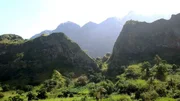 Santo Antao ist die gr&uuml;nste Insel der Kapverden, ideal zum Wandern. Hier wird der Grogue, der wei&szlig;e Rum der Insel, produziert.