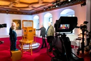 Während der Aufzeichnung von "Kunst + Krempel". Während der Aufzeichnung von "Kunst + Krempel".