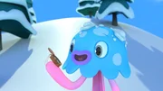 Takolo gerät in eine Schneeballschlacht. Takolo gerät in eine Schneeballschlacht.