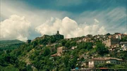 Alte Burg, Gjirokaster. Eine alte, geschichtstr&auml;chtige Stadt. Hier wurde Enver Hoxha geboren.