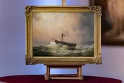 Das Schiff auf schwerer See (1850) stammt von dem bekannten Maler Andreas Achenbach. Das Schiff auf schwerer See (1850) stammt von dem bekannten Maler Andreas Achenbach.