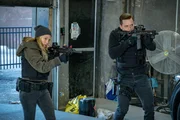 CHICAGO P.D. -- "Night In Chicago" Episode 613 -- Pictured: (l-r) Racy Spiridakos as Hailey Upton, Jesse Lee Soffer as Jay Halstead