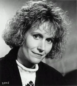 Colleen Van Deusen (Barbara Bingham)