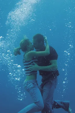 Sam (Jessica Alba) und Jared (Paul Walker)