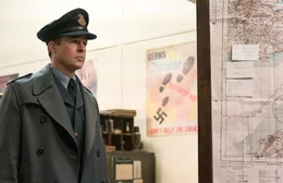 Max Vatan (Brad Pitt)