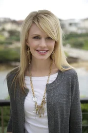 (5. Staffel) - Lilly Rush (Kathryn Morris) besitzt einen logisch denkenden Verstand und die n&ouml;tige W&auml;rme, um sowohl ihre F&auml;lle zu l&ouml;sen, als auch sich in die Hinterbliebenen hineinzuversetzen.
