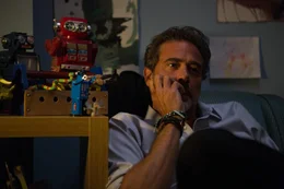Joe Merriwether (Jeffrey Dean Morgan)
