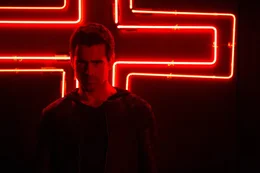 Charles Ambrose (Colin Farrell)