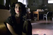 Elizabeth Short (Mia Kirshner)