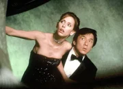 Einem Trinkwasser-Skandal auf der Spur: Jennifer Love Hewitt als Del Blaine, Jackie Chan als Jimmy Tong (Copyright SRF/TM 2002 DreamWorks LLC)