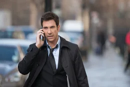 Dylan McDermott als Sam Parker