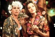 K&ouml;nnen nicht fassen, was der abgebr&uuml;hte New Yorker Journalisten Ike Graham vor hat: Maggie (Julia Roberts, l.) und Peggy (Joan Cusack, r.) ...