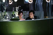 Schlittern ungewollt in die Agentenrolle: Dr. Delilah Blaine (Jennifer Love Hewitt, l.) und Chauffeur Jimmy (Jackie Chan, r.) ...