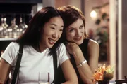 L-R: Grace (Kate Walsh) und Patti (Sandra Oh)