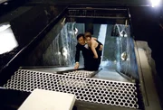 Jimmy Tong (Jackie Chan, l.) und Del Blaine (Jennifer Love Hewitt, r.)
