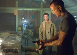 L-R: Jeep Hanson (Lucas Black), Michael (Paul Bettany)