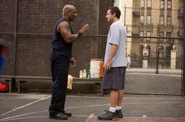 L-R: Ving Rhames als Fred G. Duncan, Adam Sandler als Chuck Levine