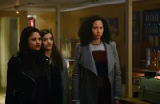 (v.l.n.r.) Mel Vera (Melonie Diaz); Maggie Vera (Sarah Jeffery); Macy Vaughn (Madeleine Mantock)
