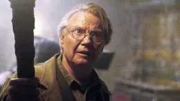 Patrick Henry Gates (Jon Voight)