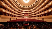 Staatsoper, Innenraum von der B&uuml;hne aus.