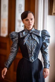 Lizzie Borden (Christina Ricci) Lizzie Borden (Christina Ricci)