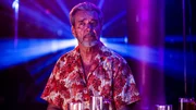 Bäckström (Kjell Bergqvist) folgt seiner Intuition. Bäckström (Kjell Bergqvist) folgt seiner Intuition.