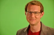 Dr. Jochen Liske alias „Dr. J“ macht sich auf Entdeckungsreise im Universum. Dr. Jochen Liske alias „Dr. J“ macht sich auf Entdeckungsreise im Universum.