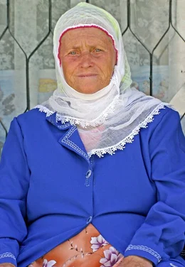 MDR Fernsehen BULGARIEN - DURCH DEN WILDEN BALKAN, am Samstag (23.08.14) um 12:45 Uhr. Die Pomaken mit ihren farbenfrohen Trachten sind eine Minderheit in Bulgarien.