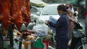 Ein Wildtiermarkt in Phnom Penh.
