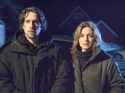 ARD MANKELLS WALLANDER - HEIMLICHE LIEBSCHAFTEN, Deutschland/Schweden 2006, Regie Stephan Apelgren, am Sonntag (27.06.10) um 21:45 Uhr im Ersten. Linda Wallander (Johanna Sällström) hat ihrem Kollegen Stefan Lindman (Ola Rapace) verschwiegen, dass sie bei den laufenden Ermittlungen ihren Ex-Geliebten wieder getroffen hat. ARD MANKELLS WALLANDER - HEIMLICHE LIEBSCHAFTEN, Deutschland/Schweden 2006, Regie Stephan Apelgren, am Sonntag (27.06.10) um 21:45 Uhr im Ersten. Linda Wallander (Johanna Sällström) hat ihrem Kollegen Stefan Lindman (Ola Rapace) verschwiegen, dass sie bei den laufenden Ermittlungen ihren Ex-Geliebten wieder getroffen hat.