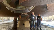 Schiffs-Inspektion im Trockendock der J&ouml;nck-Werft.