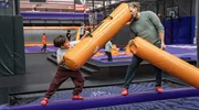Mads (Sebastian Str&ouml;bel, re.) macht jeden Spa&szlig; mit Oscar (Thias Dertinger, li.) mit.