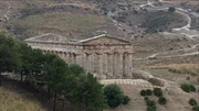 Der monumentale Hera-Tempel von Segesta. Der monumentale Hera-Tempel von Segesta.