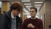 Podcaster und Autor Ole Nymoen (r.) diskutiert mit Studenten an der Uni Leipzig &uuml;ber das Thema Wehrpflicht.