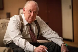 Roger Ailes (John Lithgow) hat Fox News mit einer populistischen Ausrichtung zwar gro&szlig; und erfolgreich gemacht, dabei in seiner Machtf&uuml;lle aber auch die Ma&szlig;st&auml;be des Anstands und der Moral aus dem Blick verloren.