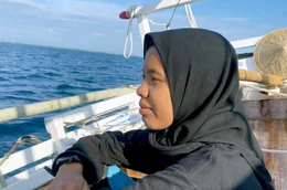 Anbruch einer neuen Zeit: Mala ist eine der ersten jungen Frauen, die gern Segelmatrosin werden m&ouml;chte.