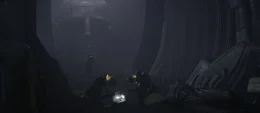 Zun&auml;chst scheint der Planet verlassen zu sein. Doch dann zeigen ungew&ouml;hnliche Hologramme Elizabeth (Noomi Rapace, l.) und Meredith (Charlize Theron, r.) beunruhigende Bilder von Wesen, die vor einer unbekannten Gefahr davonlaufen. Schlie&szlig;lich werden Leichenberge gefunden ...