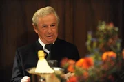 Gerstl (Gerd Lohmeyer) freut sich auf sein Date.