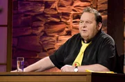 Augenzwinkernd, humorvoll und hintergr&uuml;ndig zeigt sich Ottfried Fischer in seinem Programm "Wo meine Sonne scheint" als Heimatexperte, der in die Abgr&uuml;nde von Gesellschaft und Politik eintaucht.