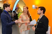 Kai (Frederic Böhle, l.) hat den Bogen überspannt und Lucas (Manuel Cortez, r.) Zorn auf sich gezogen. Wegen der sexuellen Übergriffe auf Nina eskaliert der Streit zwischen den beiden Männern ... Kai (Frederic Böhle, l.) hat den Bogen überspannt und Lucas (Manuel Cortez, r.) Zorn auf sich gezogen. Wegen der sexuellen Übergriffe auf Nina eskaliert der Streit zwischen den beiden Männern ...