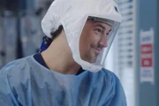Dr. Andrew DeLuca (Giacomo Gianniotti) Dr. Andrew DeLuca (Giacomo Gianniotti)