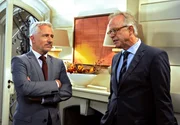 Thomas (Gerry Hungbaurer, l.) sieht sich in seinem Verdacht bestätigt, dass Naumann (Markus Stolberg, r.) von der Frackingfirma wusste. Thomas (Gerry Hungbaurer, l.) sieht sich in seinem Verdacht bestätigt, dass Naumann (Markus Stolberg, r.) von der Frackingfirma wusste.