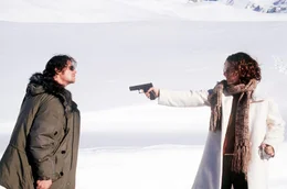 Fritz Karl (Martin Bose), Claudia Michelsen (Leah Sanders).