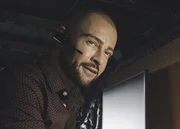 Aaron Wright (Joey Lawrence)