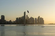Die Skyline von Panama-Stadt am Pazifik z&auml;hlt zu den ikonischen Ansichten des Landes.