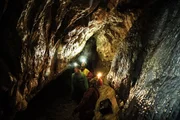 Mit einem Action-Guide kann man einen spannenden Tauchgang in einer H&ouml;hle unternehmen