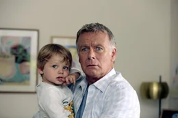 Franck Dubosc als Antoine Mercier (r.)