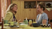Person: Laura Lippmann als Frieda Meisner; Natascha Weitzendorf als Pippa Meisner;