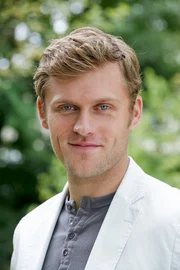 Jens Atzorn (Udo Schargl). Jens Atzorn (Udo Schargl).