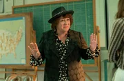 Bella Abzug (Margo Martindale)